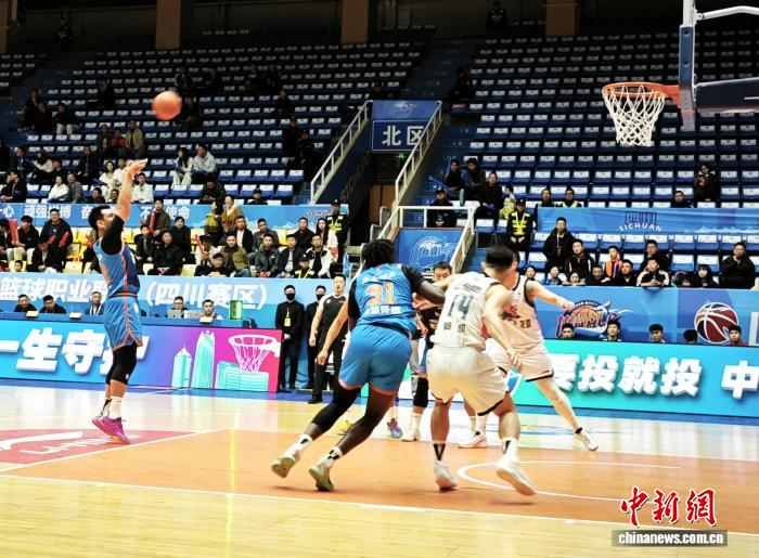 四川男篮惨败山东男篮 连败场次刷新纪录