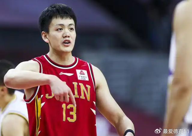 辽宁男篮惨败北京姜宇星低迷成败因，双输局面