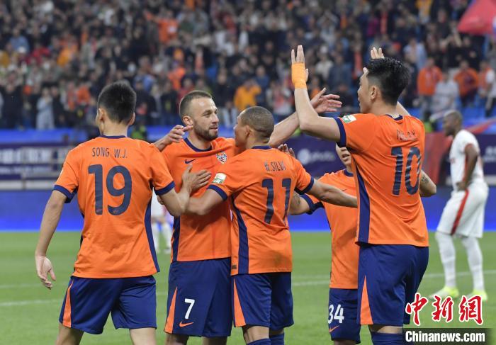 青岛海牛主场3-0力克长春亚泰 赢得赛季首胜冲击